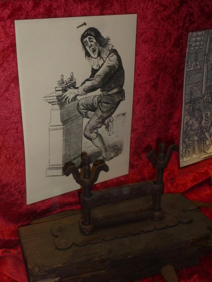 Daumen- oder Fußschrauben