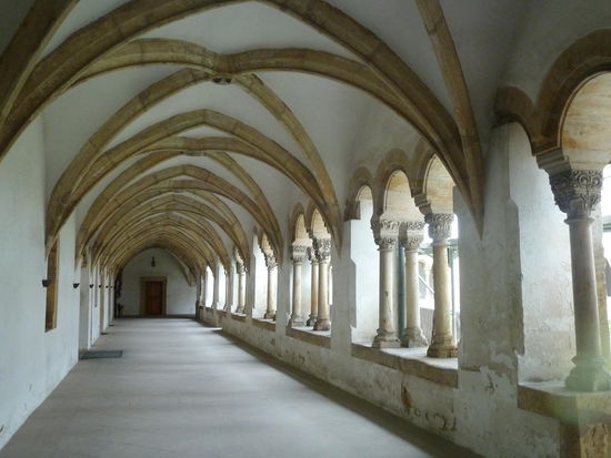Kreuzgang im Karmeliterkloster