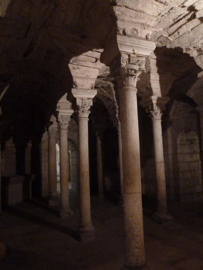 Krypta von Saint Philibert