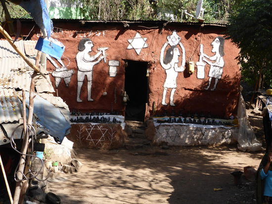 Keramikausstellung am Strassenrand