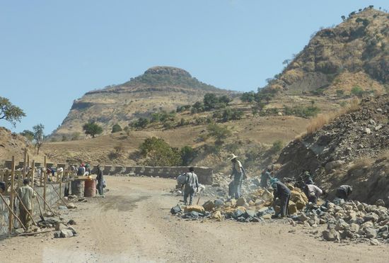 dass es mit derart viel 'Handarbeit' langsamer vorangeht, kann man sich aber vorstellen
