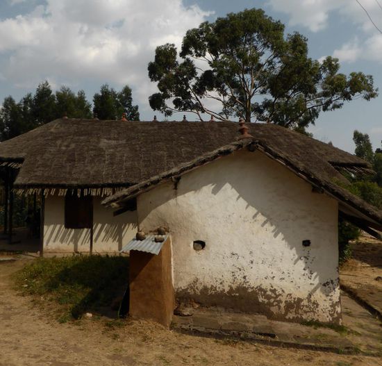 Klosterbau mit interessantem Dachreiter