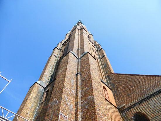 den Turm muß ich natürlich wieder besteigen, nachdem meine Knieprobleme behoben sind