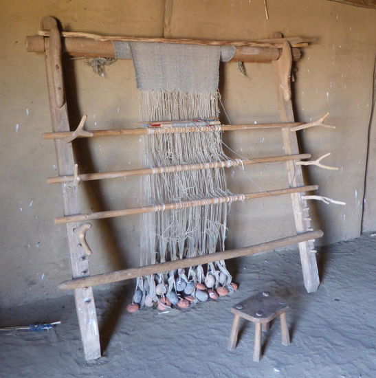 Webstuhl mit verschiedenen Schussmöglichkeiten