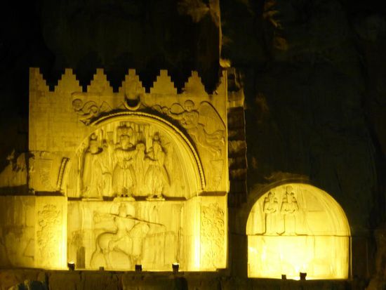 große und kleine Grotte