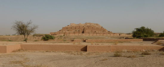 Stufenpyramide Chogha Zanbil