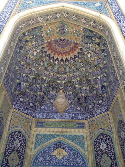 Iwan des Eingangsportals