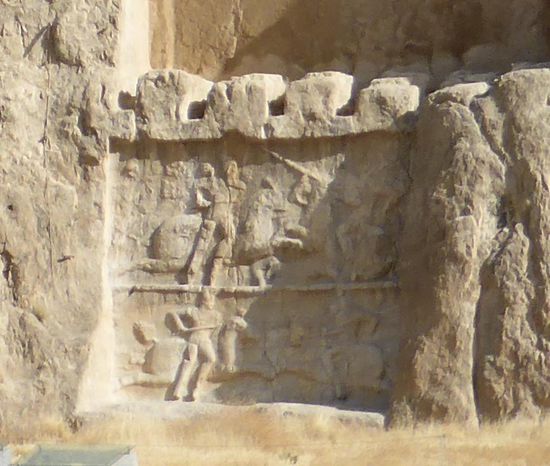 sassanidisches Relief - Reiterkämpfe Bahrams I. (276-293) oder Bahrams II.