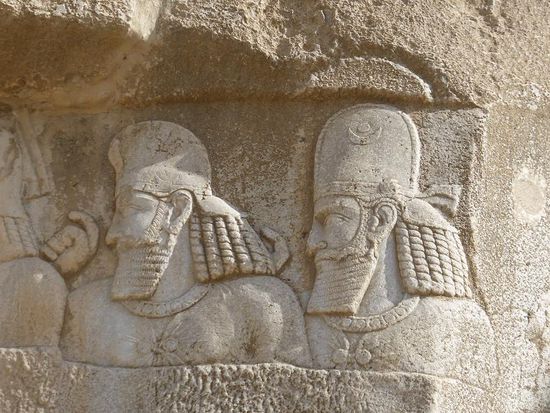 Detail aus obigem sassanidischen Relief