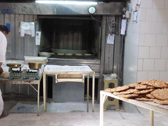 Bäckerei für das Fladenbrot - voll mechanisiert