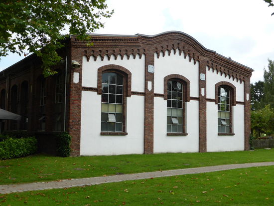 so die kleine Werkstatthalle am Nordeingang