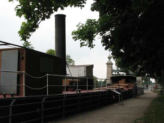 Dampftankschiff »Phenol« auf der Scheide. Foto: ca. 1969