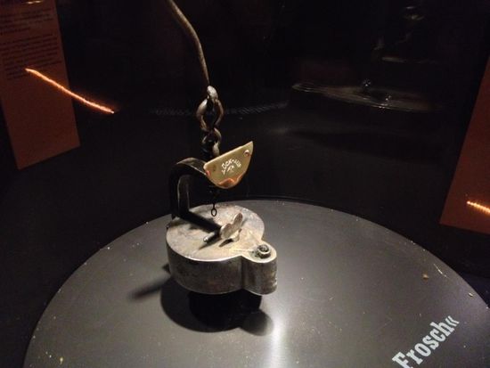 der sogenannte Frosch - eine uns bislang unbekannte Grubenlampe