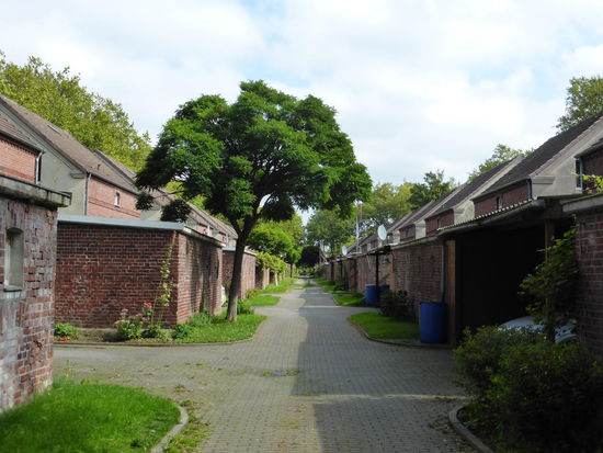 'Zwischenstraße' mit Hinterhöfen