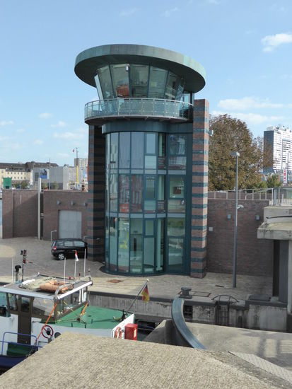 Schleuse zum Neuen hafen