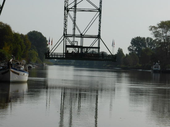 schwebender Fährkorb