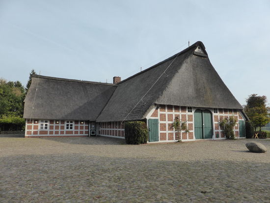 Das Haupthaus wird als Restaurant und Café genutzt.