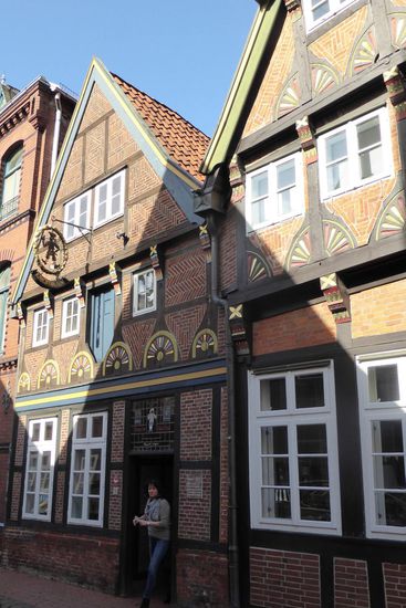 eines war das sog. Knechthausen, ein gasthaus als Versammlungsort der Brauerknechtsgilde