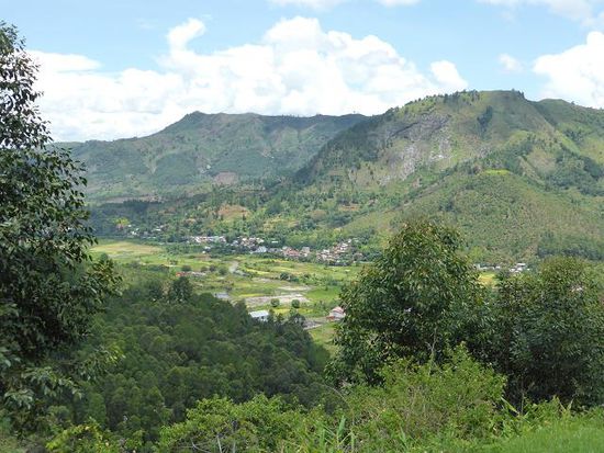 Blickauf Marozevo - 18°55'36,8" S/ 47°56'27,17"