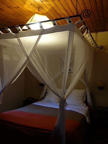 meine Frau Ulrike ist durchaus zufrieden mit dem Komfort der Lodge - alles ist piccobello sauber - und geräumig sind die Bungalows