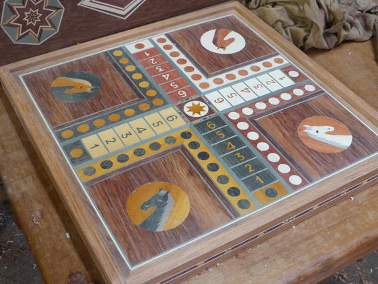 Spielebrett mit Intarsien