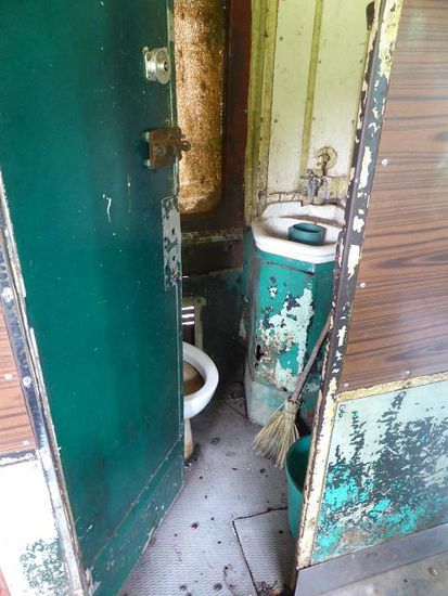 und die Toilette dürfete auch nicht den europäischen Maßstäben entsprechen