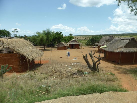 22°53'59" S / 44°38'46" O  - 686m NN