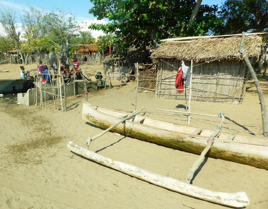 und kleinen Fischerhütten