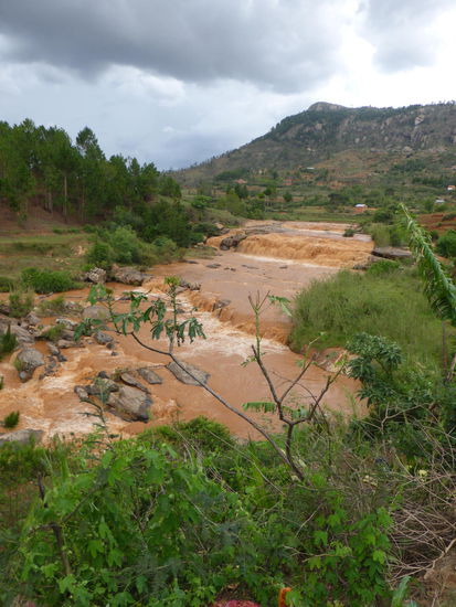 Wasserfall 19°09'33,8" S/ 47°30'44,7" O