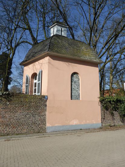 die kleine Kapelle wurde zur Erinnerung an Ferdiand Lassalle (1825-1864) errichtet