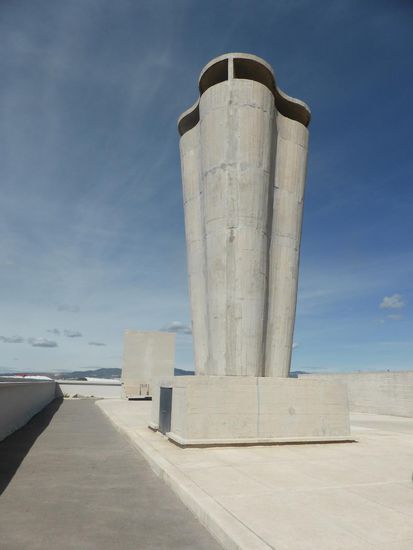 dDer ultramoderne Schornstein