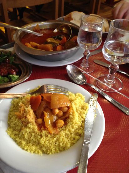 Couscous mit der Gemüsesoße