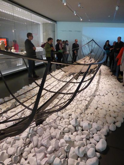 alte Schiffsteile zeugen von früher Besiedlung