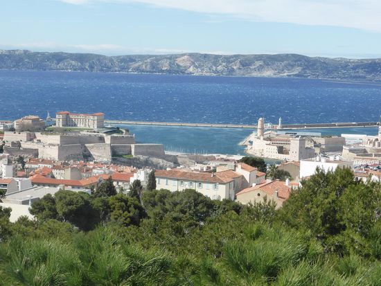 nach Norden zum Hafen