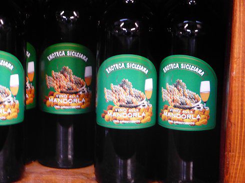 Mandelwein - eine exotischere Spezialität