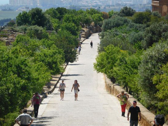 Straße durch das Valle dei Templi