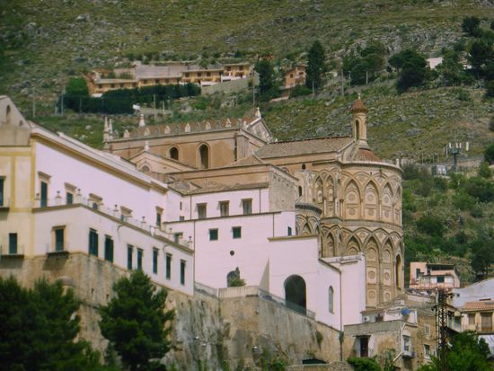 eine globalere Ansicht gibt es nicht - denn der Hang ist dichtbebaut