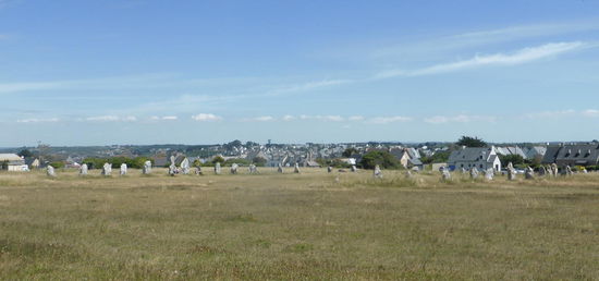 Alignement Lagatjar - 143 Menhire, von denen noch ca. 80 existieren