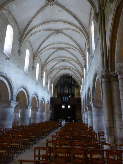 die Orgel aus dem 19. Jahrhundert wurde von Cavaillé-Coll geschaffen