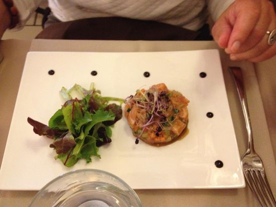 tartare de saumon petites legume et soja