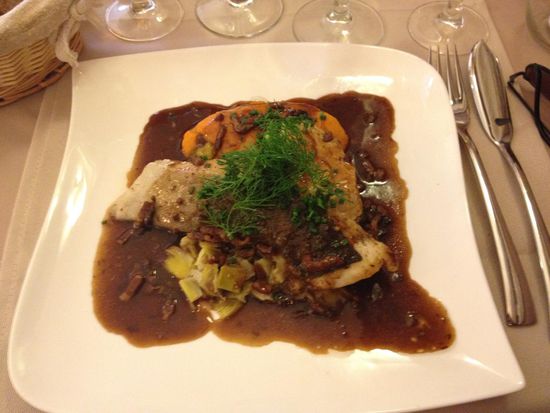 dos de cabillaud mit einer Porree-Cidresauce