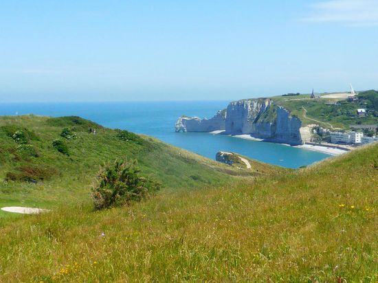 und nebenan auf die Bucht von Etretat