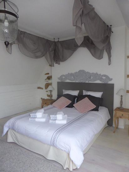 die beiden Schlafzimmer sind im obern Stockwerk