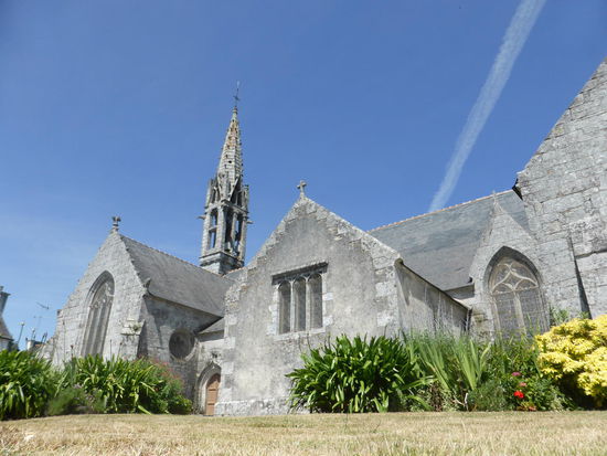 Église Notre Dame d'Izel-Vor