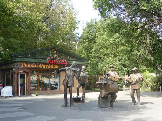 am Platz Wilenski - scheint ein Kiosk die 'alten' Zeiten noch überlebt zu haben