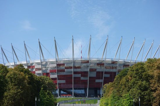 dekoriert in den Nationalfarben