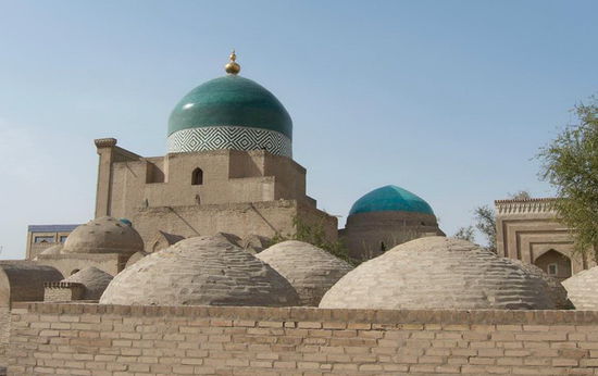 Pahlavon-Maxmud-Mausoleum