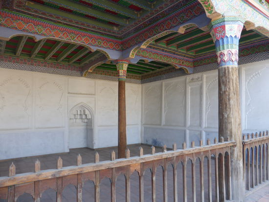 eine kleine Moschee befindet sich ebenso dort