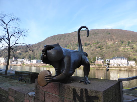 Brückenaffe