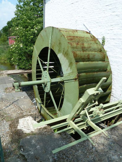 Das Schaufelrad der Mühle hat einen Durchmesser von 5 m.
